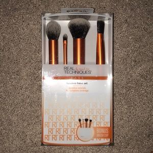 Real Techniques Flawless Base brush set, brand new